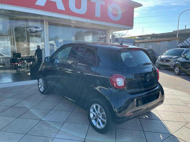 SMART ForFour 1.0 71CV TWINAMIC PASSION NEOPATENTATI GARANZIA Immagine 2