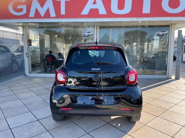 SMART ForFour 1.0 71CV TWINAMIC PASSION NEOPATENTATI GARANZIA Immagine 3