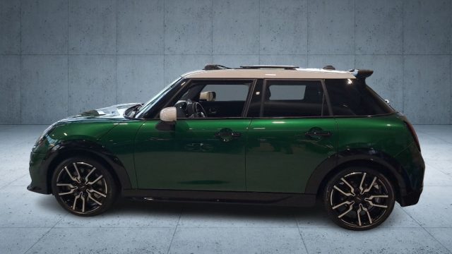 MINI Mini 5 Porte Cooper C JCW Immagine 2