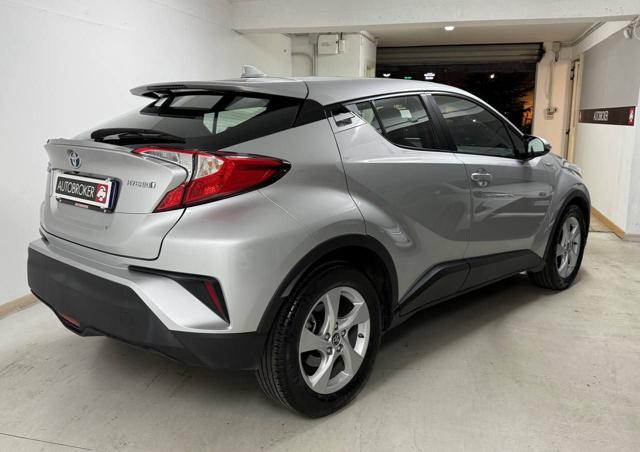 TOYOTA C-HR 1.8 Hybrid E-CVT Business Immagine 3