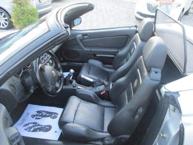 ALFA ROMEO GTV 2.0i 16V Twin Spark cat L Immagine 4