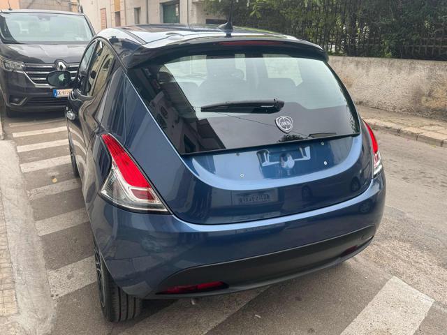 LANCIA Ypsilon 1.0 FireFly 5 porte S&S Hybrid Oro Immagine 2