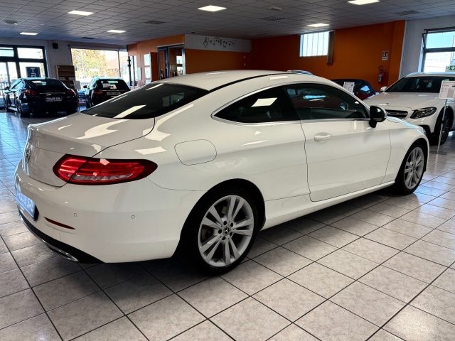 MERCEDES-BENZ C 220 C220d Coupé Sport Immagine 4