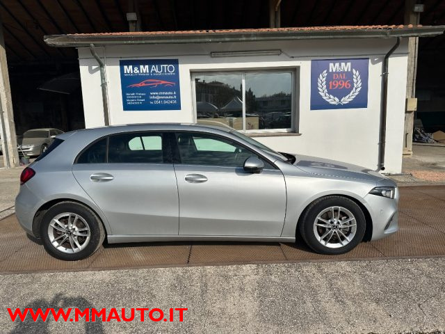 MERCEDES-BENZ A 180 d Automatic   BUSINESS  EXTRA NAVIG!!!! Immagine 0