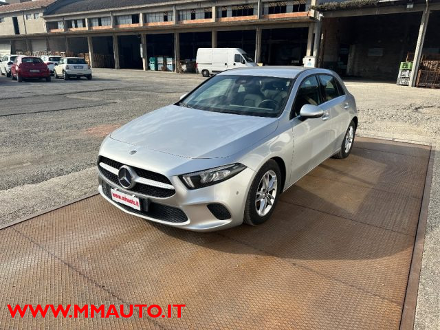 MERCEDES-BENZ A 180 d Automatic   BUSINESS  EXTRA NAVIG!!!! Immagine 2