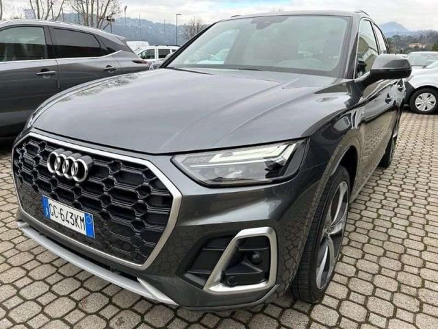 AUDI Q5 40 2.0 TDI mHEV 12V S line quattro S tronic Immagine 2