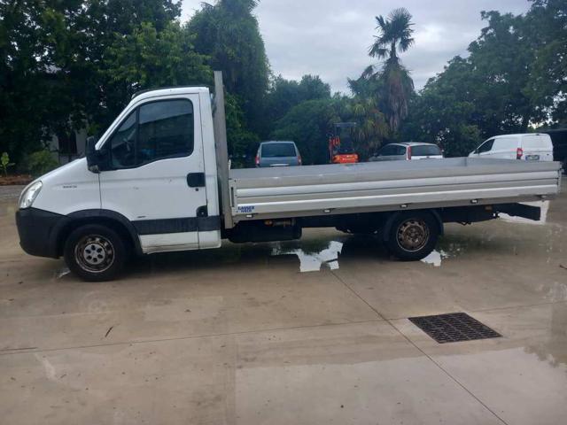 IVECO DAILY  35S 18 3.0 HDI Immagine 1