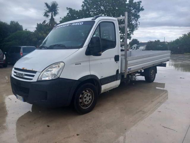 IVECO DAILY  35S 18 3.0 HDI Immagine 0