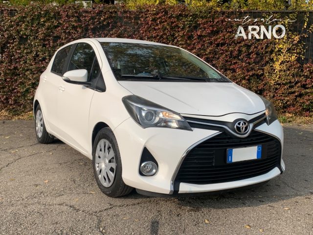 TOYOTA Yaris 1.0 5 porte Cool Immagine 0