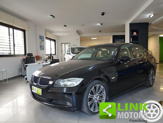 BMW 320 d cat Attiva Immagine 0