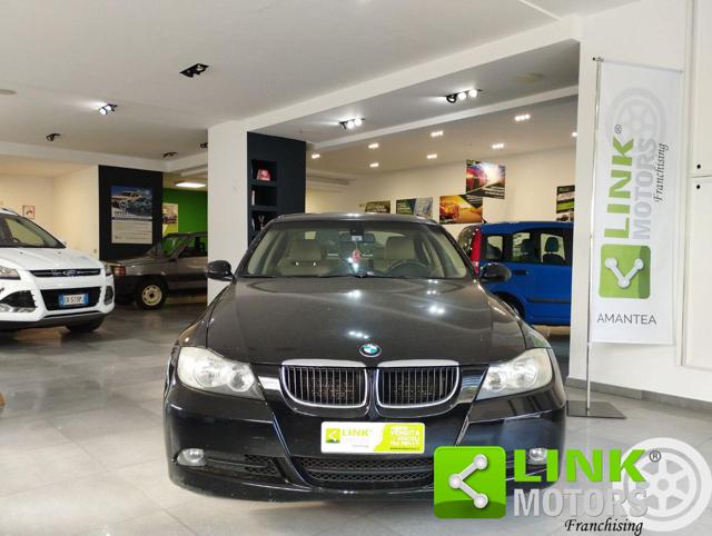 BMW 320 d cat Attiva Immagine 1