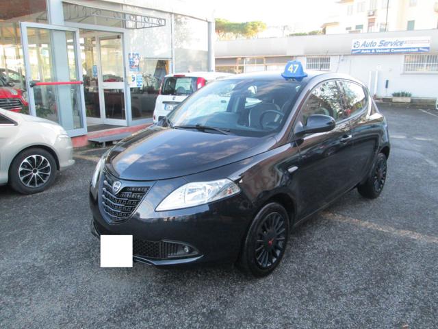 LANCIA Ypsilon 1.2 69 CV 5 porte GPL Ecochic Gold Immagine 3