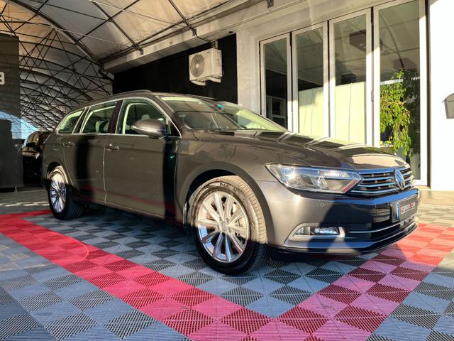 VOLKSWAGEN Passat 2.0 TDI DSG *CRUISE ADATTIVO* Immagine 2