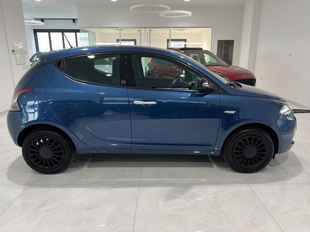 LANCIA Ypsilon 1.0 FireFly 5 porte S&S Hybrid Ecochic Silver Neo. Immagine 2