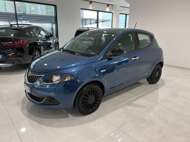 LANCIA Ypsilon 1.0 FireFly 5 porte S&S Hybrid Ecochic Silver Neo. Immagine 0