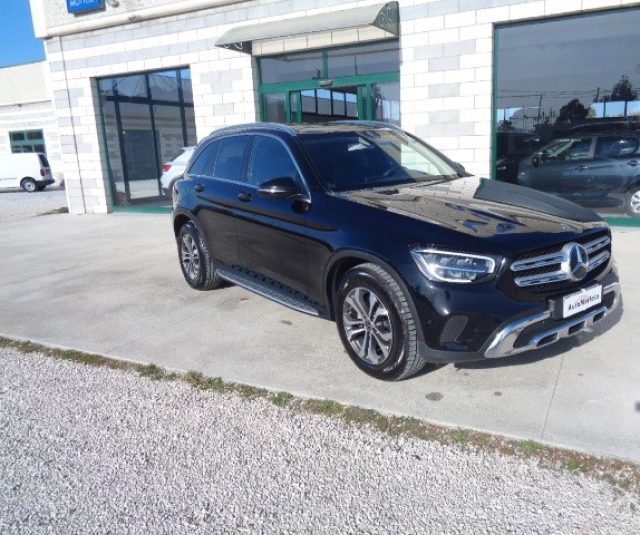 MERCEDES-BENZ GLC 220 d 4Matic Premium Plus Immagine 2