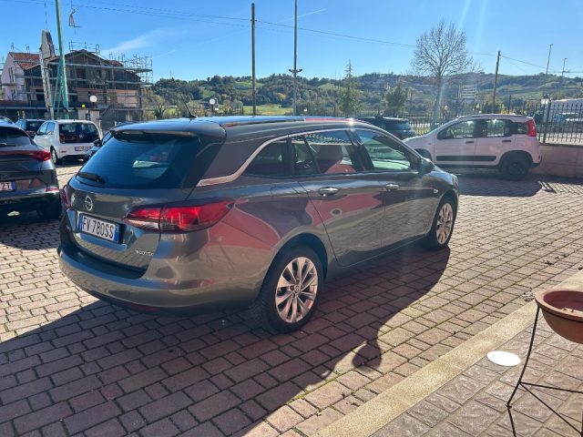 OPEL Astra 1.4 Turbo 110CV EcoM Sports Tourer Dynamic Immagine 2