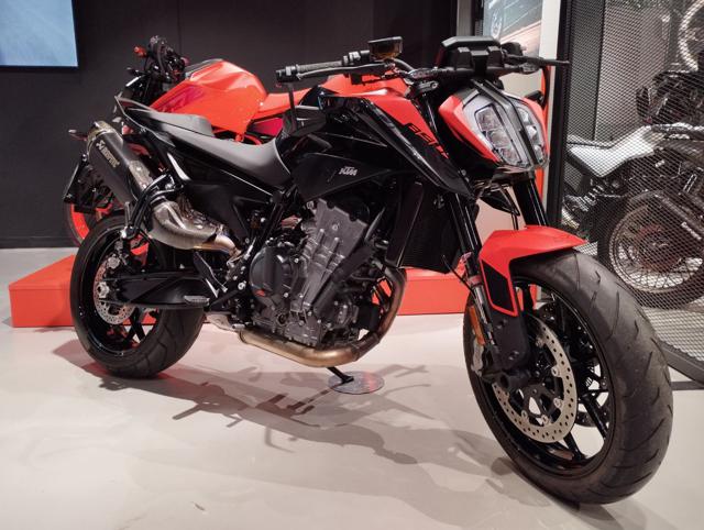 KTM 890 Duke 890 DUKE Immagine 1