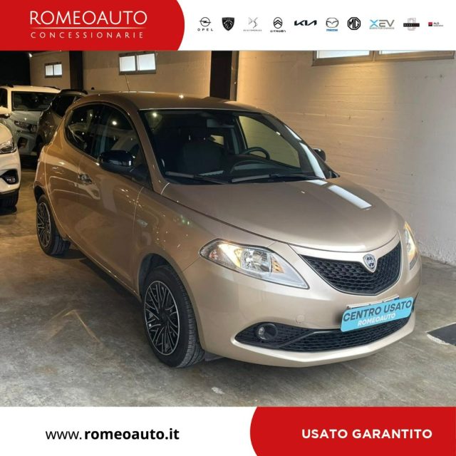 LANCIA Ypsilon 1.0 FireFly 5 porte S&S Hybrid Gold 70cv Immagine 0