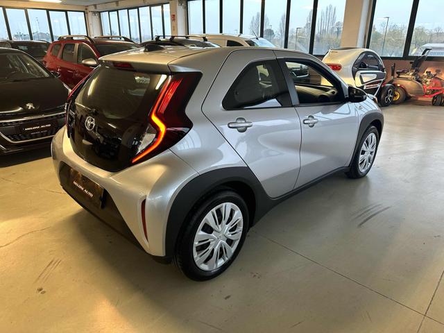 TOYOTA Aygo X 1.0 VVT-i 72 CV 5 porte Active Immagine 3