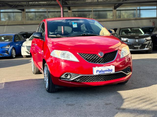 LANCIA Ypsilon 1.3 MJT 16V 95 CV 5 porte S&S Silver Immagine 2