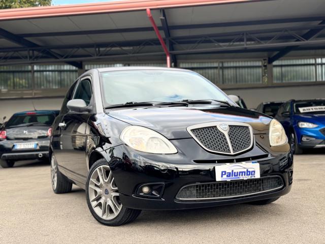 LANCIA Ypsilon 1.4 16V Sport MomoDesign Immagine 2