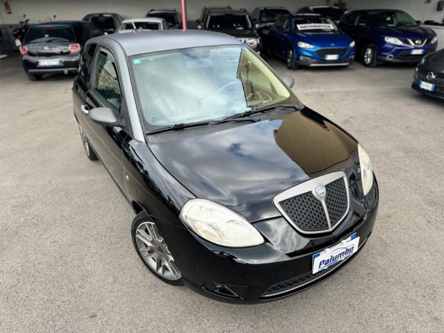 LANCIA Ypsilon 1.4 16V Sport MomoDesign Immagine 4