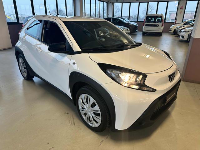 TOYOTA Aygo X 1.0 VVT-i 72 CV 5 porte Active S-CVT Immagine 0