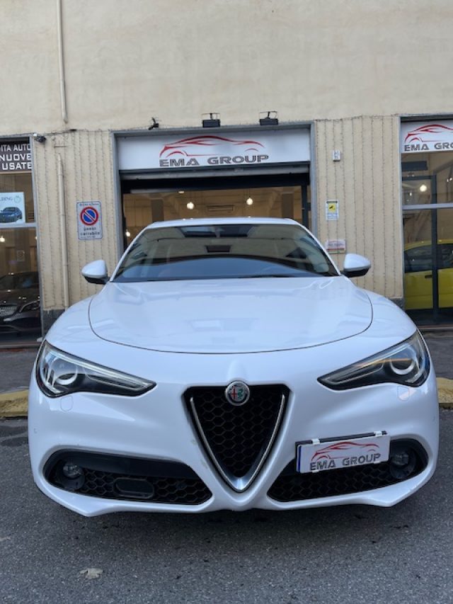 ALFA ROMEO Stelvio 2.2 Turbodiesel 210 CV AT8 Q4 Executive Immagine 0