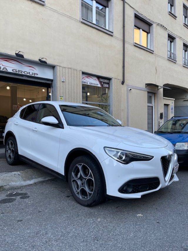 ALFA ROMEO Stelvio 2.2 Turbodiesel 210 CV AT8 Q4 Executive Immagine 1