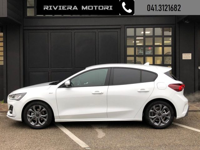 FORD Focus 1.0 EcoBoost Hybrid 125 CV 5p. ST-Line Immagine 1