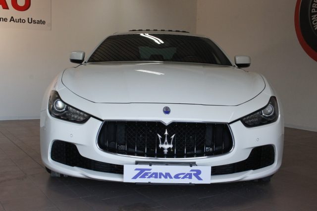 MASERATI Ghibli V6 Diesel 275 CV tetto Immagine 1