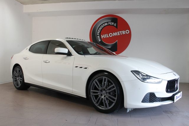 MASERATI Ghibli V6 Diesel 275 CV tetto Immagine 0