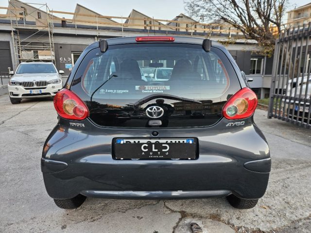 TOYOTA Aygo 1.0 12V VVT-i 5 porte Immagine 4