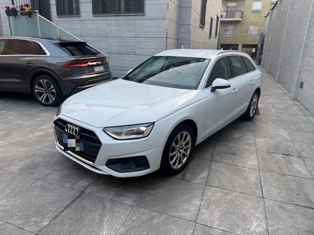 AUDI A4 Avant 35 TDI/163 CV S tronic Business Immagine 1