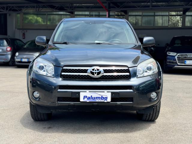 TOYOTA RAV 4 RAV4 2.2 D-4D 177 CV 4x4 Luxury Immagine 1