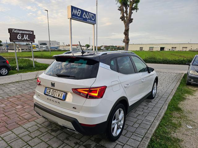 SEAT Arona 1.0 TGI FR Immagine 4