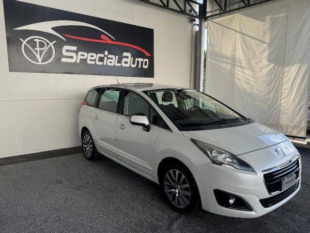 PEUGEOT 5008 2.0 HDi 163CV aut. comandi Disabili Immagine 1