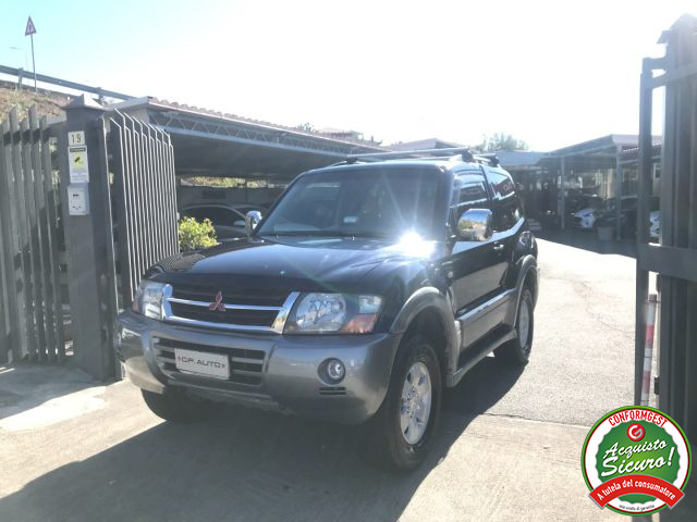 MITSUBISHI Pajero 2.5 TDI 3p. Instyle Immagine 0