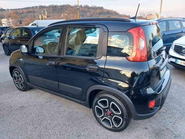 FIAT Panda 1.0 FireFly S&S Hybrid City Life Immagine 4