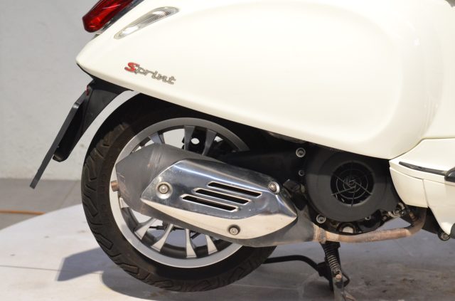 VESPA Sprint 125 3V 2014 - PATENTE A1/B Immagine 1