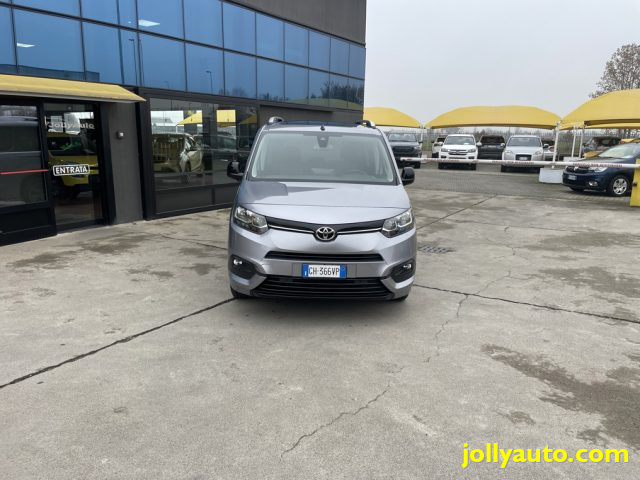 TOYOTA Proace City Verso 1.2 130 CV S&S A/T Luxury Immagine 1