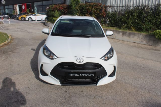 TOYOTA Yaris 1.5 Hybrid 5 porte Active Immagine 4