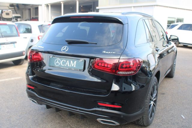 MERCEDES-BENZ GLC 300 d 4Matic Premium Immagine 2