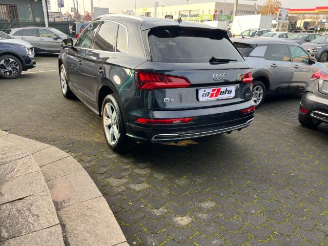 AUDI Q5 40 TDI quattro S tronic S LINE Immagine 2