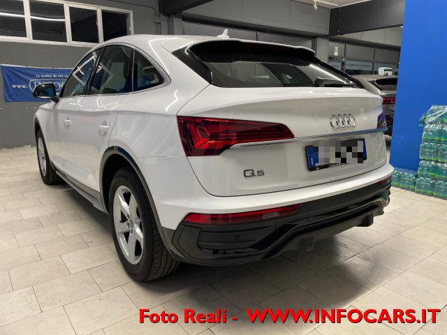 AUDI Q5 Coupe Sportback 35 TDI MHEV S-tronic Business Adv. Immagine 3