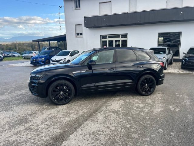 VOLKSWAGEN Touareg 3.0 V6 TSI R LINE Immagine 1