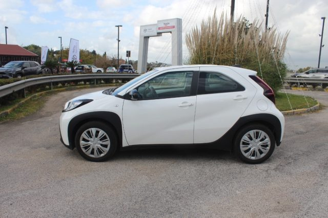 TOYOTA Aygo X 1.0 VVT-i 72 CV 5 porte Active Immagine 2