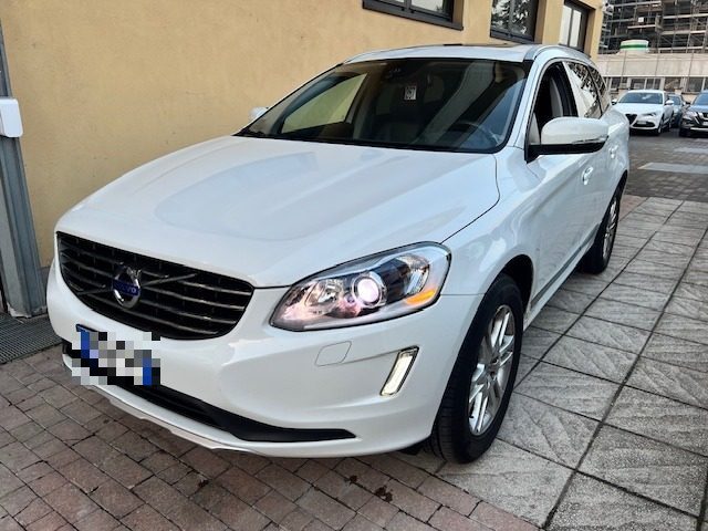 VOLVO XC60 D4 Geartronic Summum TETTO APRIBILE Immagine 0