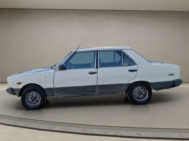 FIAT 131 1600 4 porte Super Immagine 1